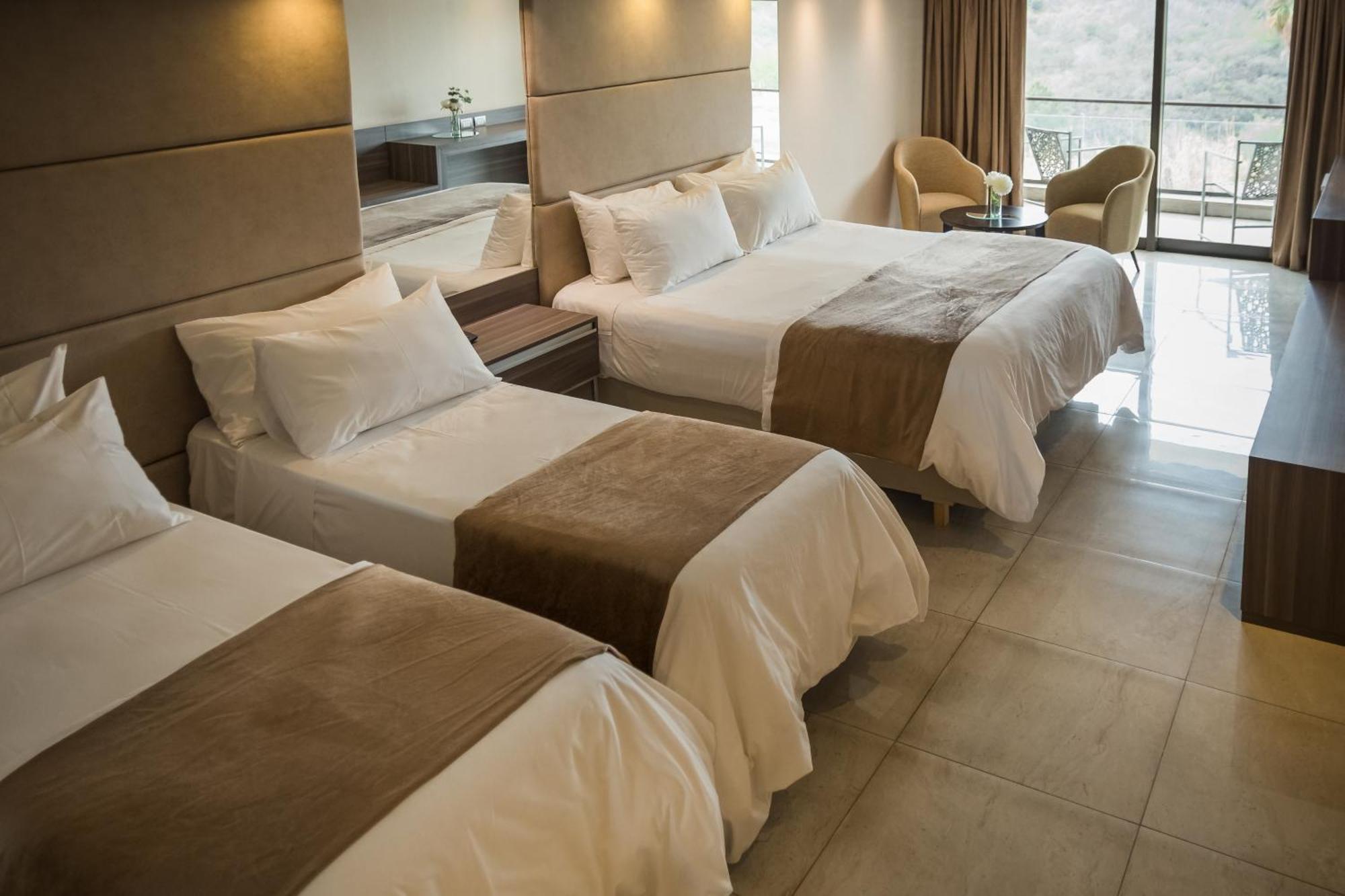 Eleton Resort & Spa Βίλα Κάρλος Παζ Εξωτερικό φωτογραφία
